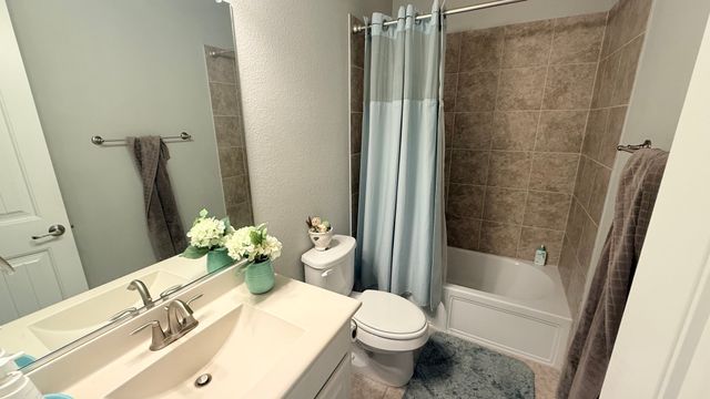 337 Prairie Ridge Lane, Lewisville, TX 75056