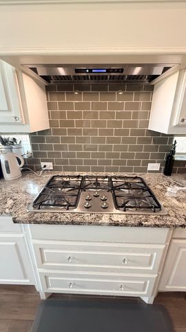 337 Prairie Ridge Lane, Lewisville, TX 75056