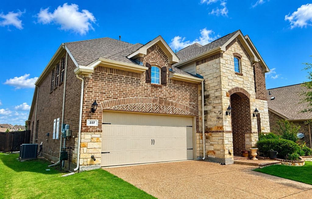337 Prairie Ridge Lane, Lewisville, TX 75056