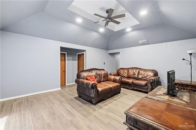 807 Orange Blossom Street, Pharr, TX 78577