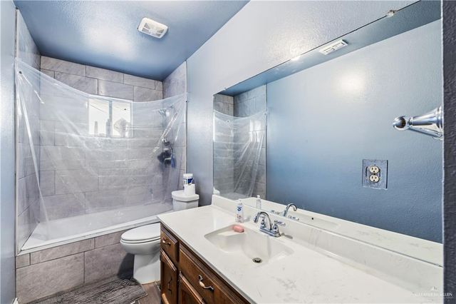 807 Orange Blossom Street, Pharr, TX 78577