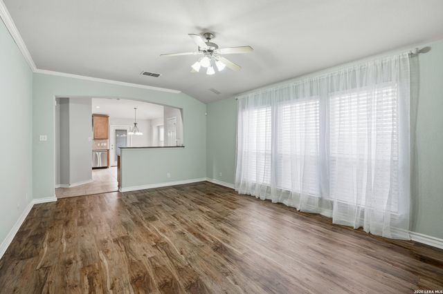 1120 Pinnacle Falls, San Antonio, TX 78260