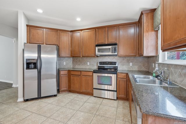 1120 Pinnacle Falls, San Antonio, TX 78260