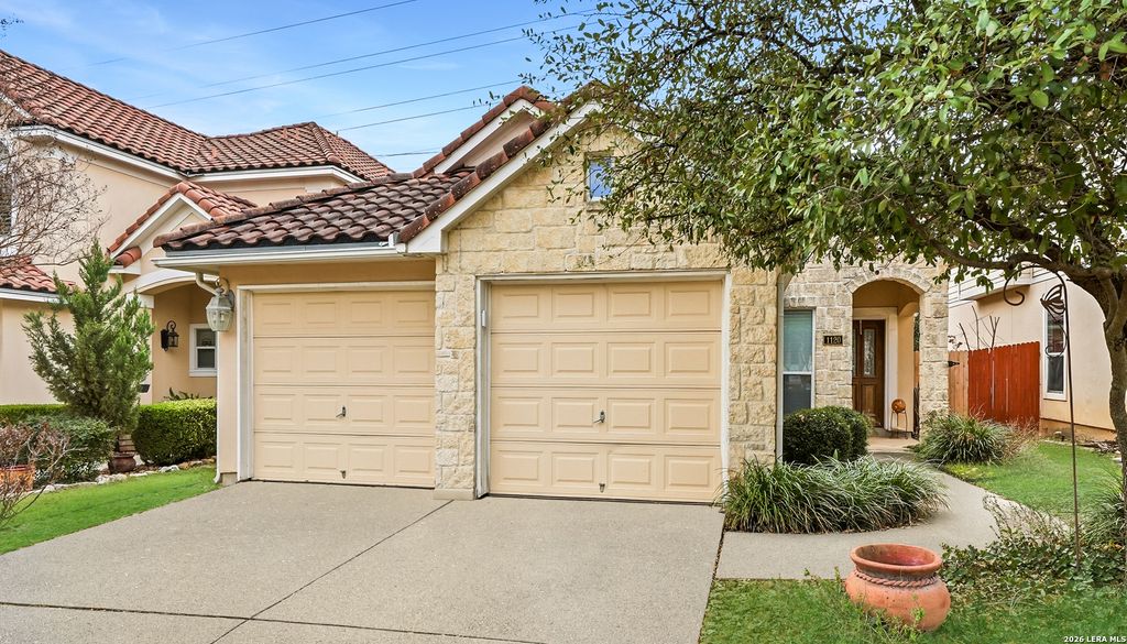 1120 Pinnacle Falls, San Antonio, TX 78260