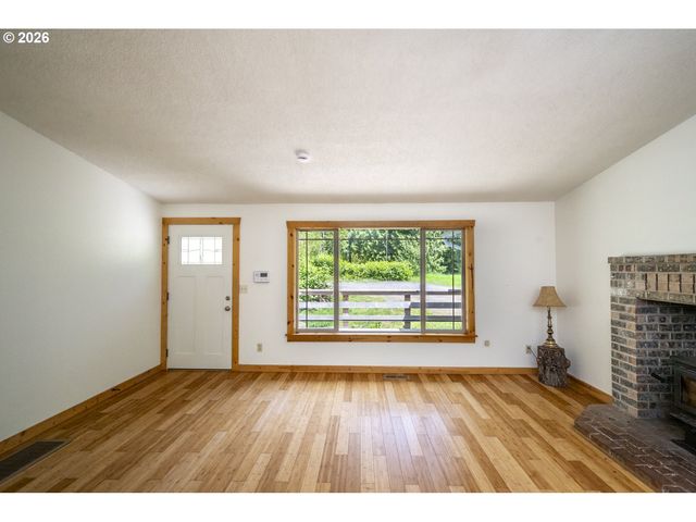 45900 E HAINES Rd, Corbett, OR 97019