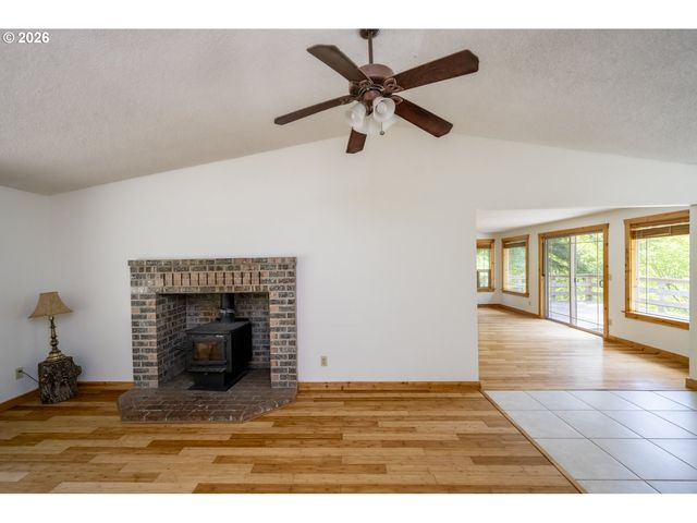 45900 E HAINES Rd, Corbett, OR 97019