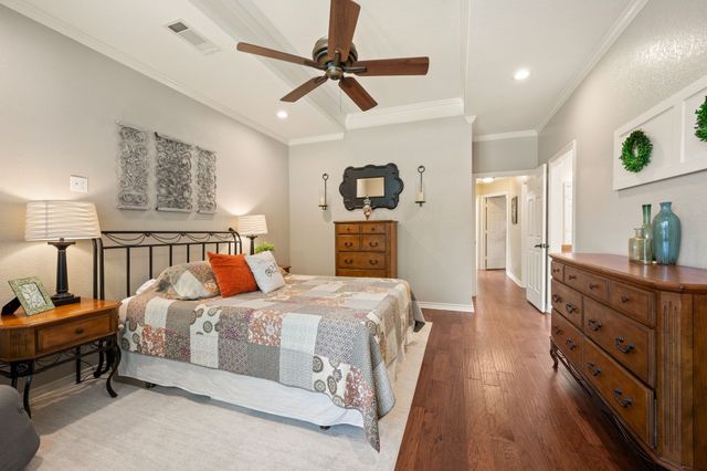 3502 Edgehill Street, Grapevine, TX 76051