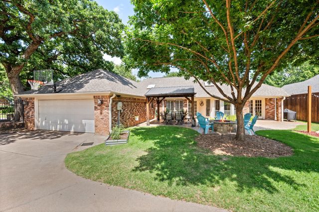 3502 Edgehill Street, Grapevine, TX 76051