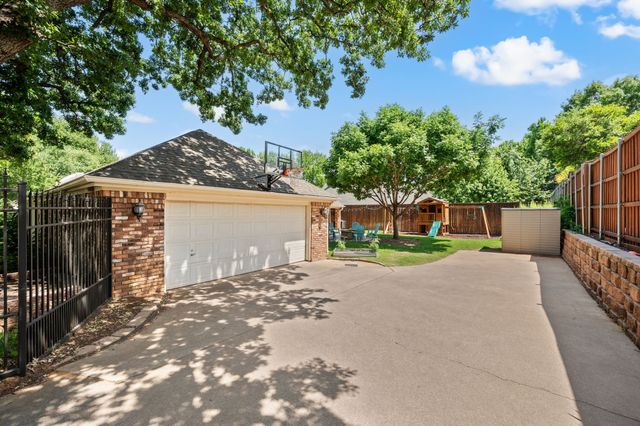 3502 Edgehill Street, Grapevine, TX 76051