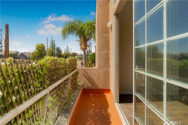 5620 Yolanda Avenue 214, Tarzana, CA 91356