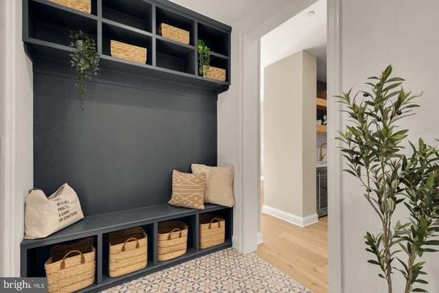 2733 CHESAPEAKE ST NW, Washington, DC 20008