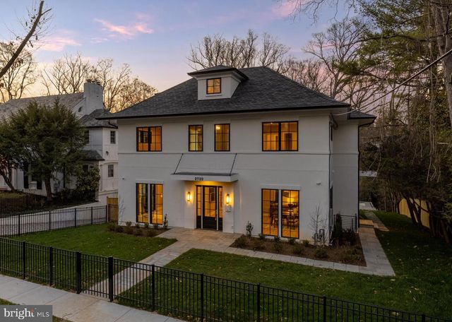 2733 CHESAPEAKE ST NW, Washington, DC 20008
