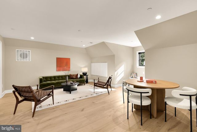 2733 CHESAPEAKE ST NW, Washington, DC 20008