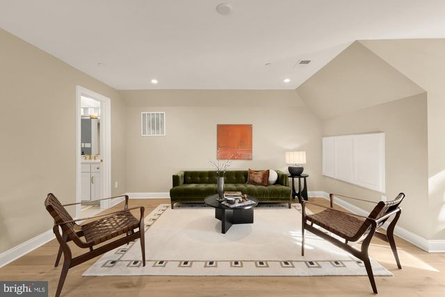 2733 CHESAPEAKE ST NW, Washington, DC 20008