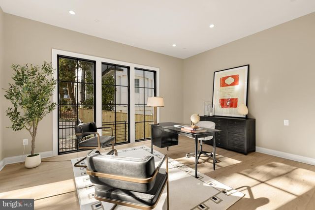 2733 CHESAPEAKE ST NW, Washington, DC 20008