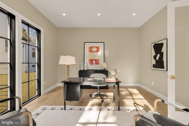 2733 CHESAPEAKE ST NW, Washington, DC 20008