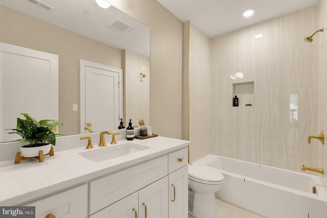2733 CHESAPEAKE ST NW, Washington, DC 20008