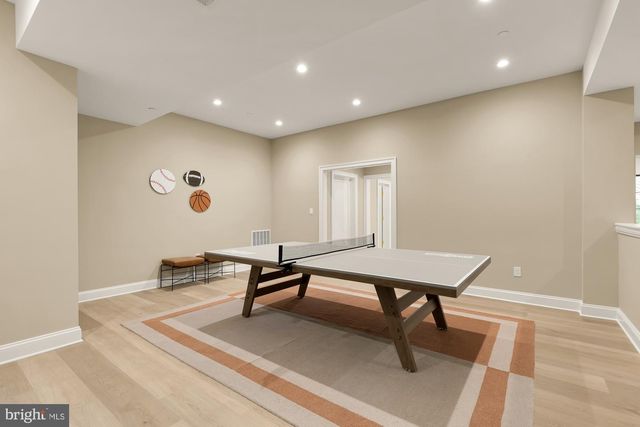 2733 CHESAPEAKE ST NW, Washington, DC 20008