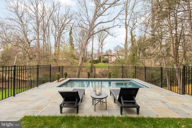 2733 CHESAPEAKE ST NW, Washington, DC 20008