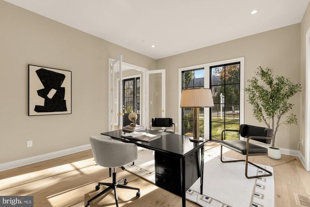 2733 CHESAPEAKE ST NW, Washington, DC 20008