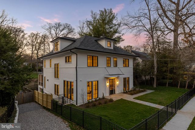 2733 CHESAPEAKE ST NW, Washington, DC 20008
