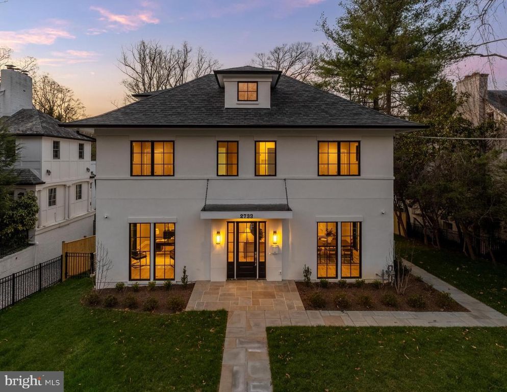 2733 CHESAPEAKE ST NW, Washington, DC 20008