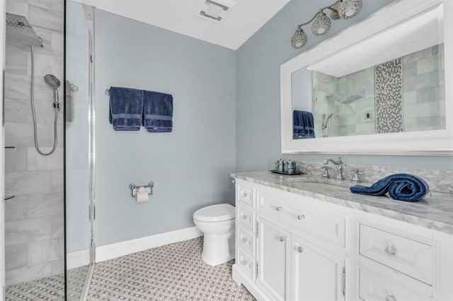 9860 NW 3rd Street, Pembroke Pines, FL 33024