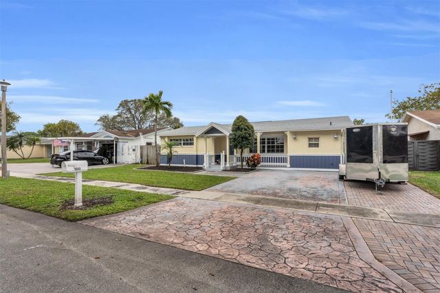 9860 NW 3rd Street, Pembroke Pines, FL 33024