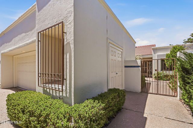 1057 LOS JARDINES Circle, El Paso, TX 79912