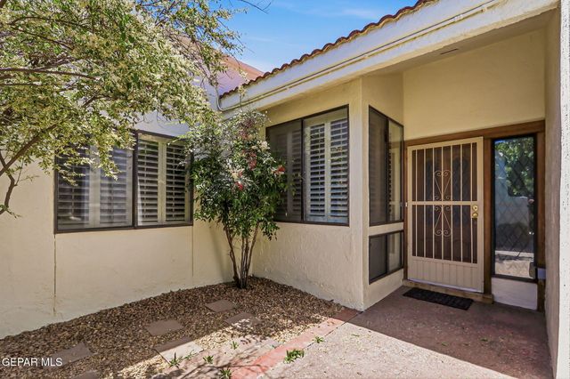 1057 LOS JARDINES Circle, El Paso, TX 79912