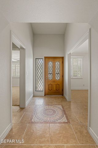 1057 LOS JARDINES Circle, El Paso, TX 79912