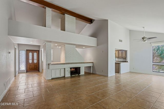 1057 LOS JARDINES Circle, El Paso, TX 79912