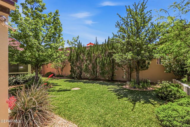 1057 LOS JARDINES Circle, El Paso, TX 79912