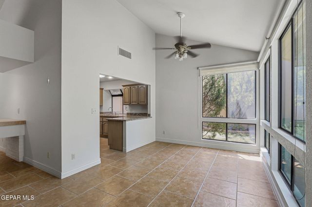 1057 LOS JARDINES Circle, El Paso, TX 79912