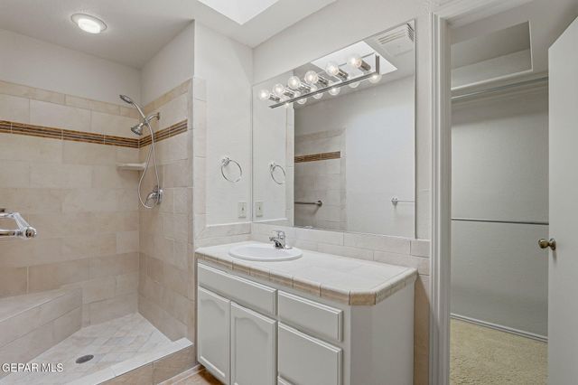 1057 LOS JARDINES Circle, El Paso, TX 79912