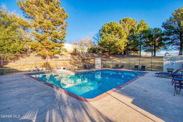 1057 LOS JARDINES Circle, El Paso, TX 79912