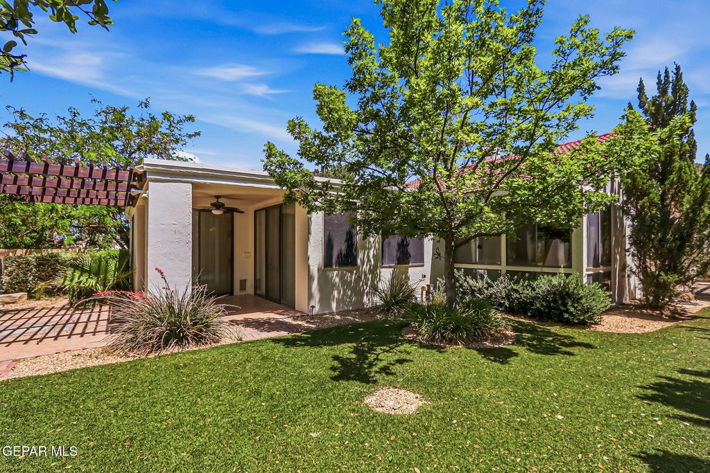 1057 LOS JARDINES Circle, El Paso, TX 79912