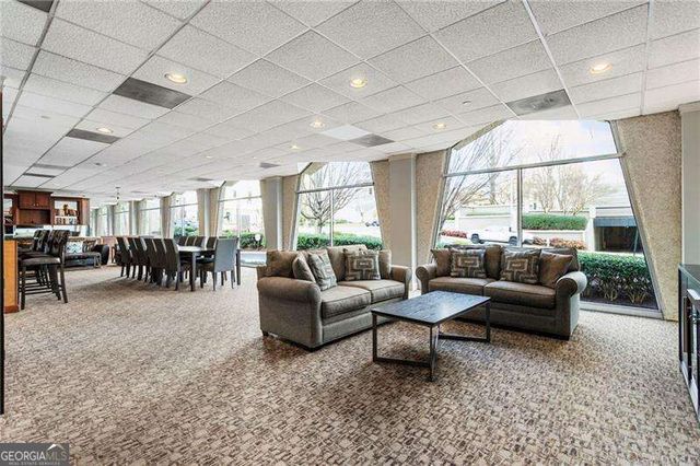 2479 Peachtree Road NE 217, Atlanta, GA 30305