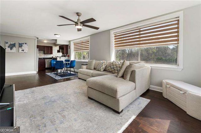 2479 Peachtree Road NE 217, Atlanta, GA 30305