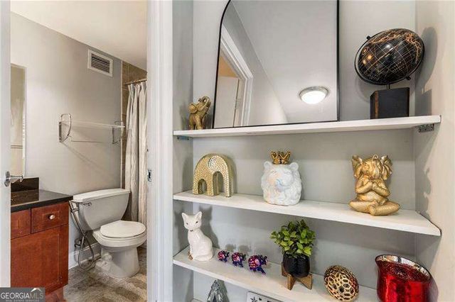2479 Peachtree Road NE 217, Atlanta, GA 30305