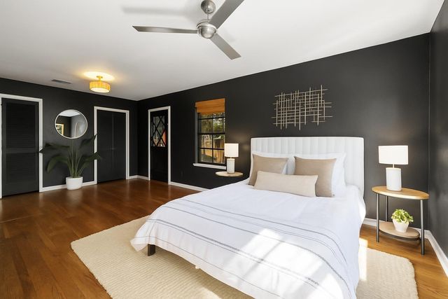 2008 Matthews LN, Austin, TX 78745