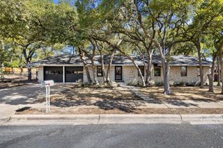 2008 Matthews LN, Austin, TX 78745