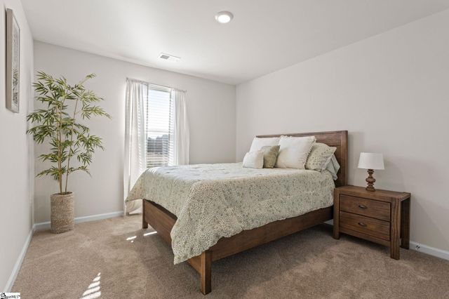 105 Green Pasture Road, Fountain Inn, SC 29664