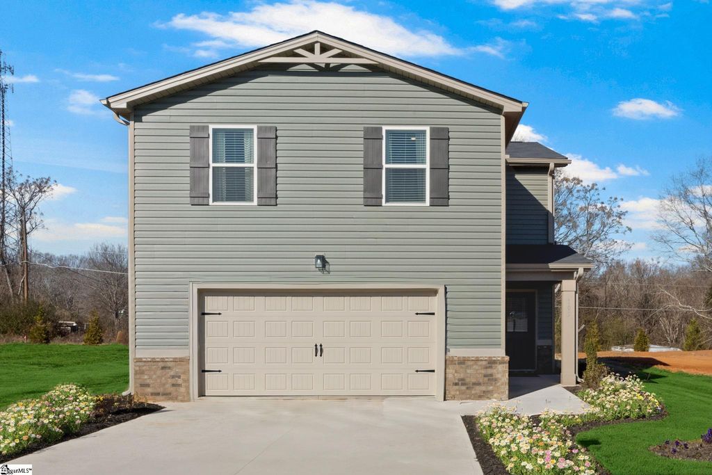 105 Green Pasture Road, Fountain Inn, SC 29664