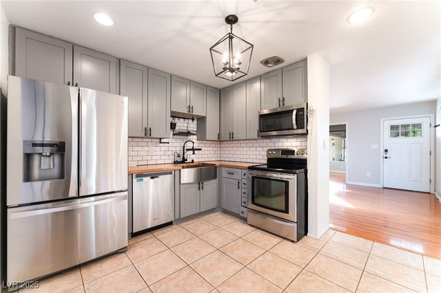 4355 Bramblewood Street, Las Vegas, NV 89147