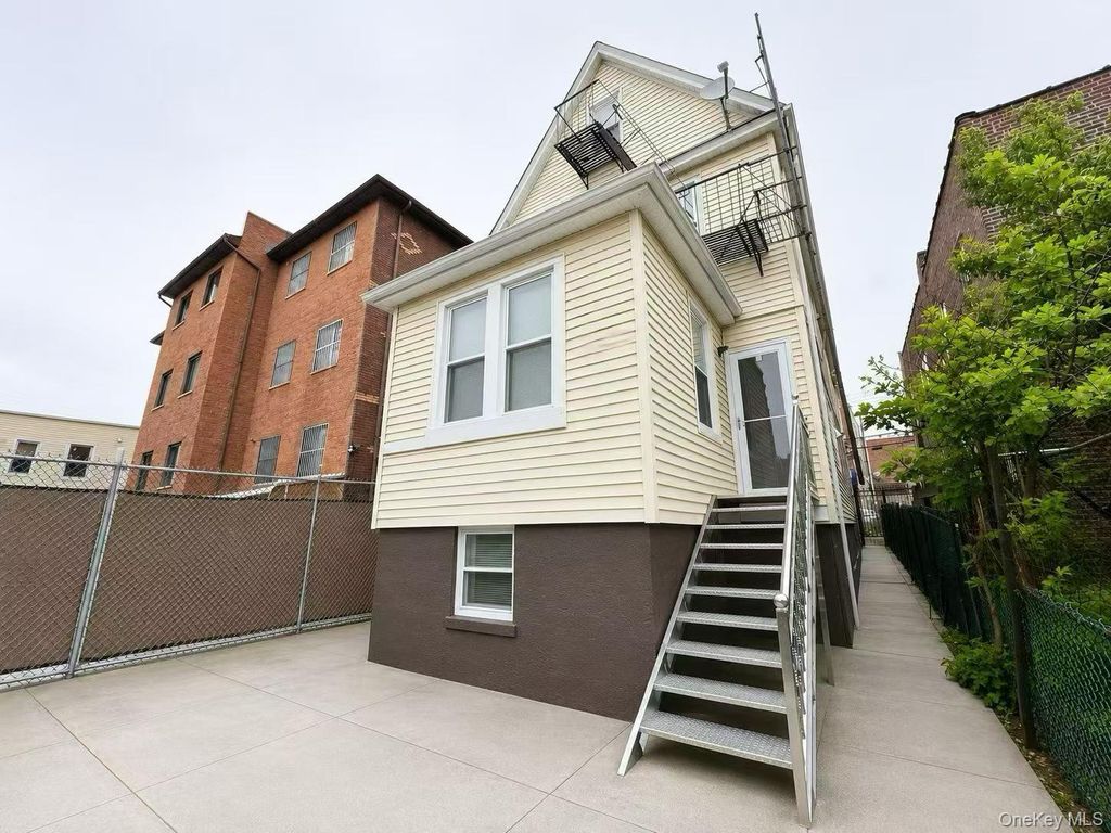 52-12 103 Street, Corona, NY 11368 — photo 3