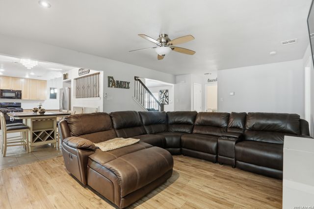 12302 Capeswood, San Antonio, TX 78249