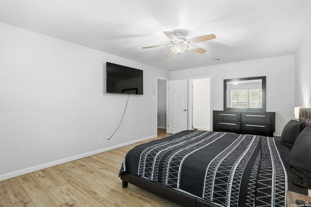 12302 Capeswood, San Antonio, TX 78249