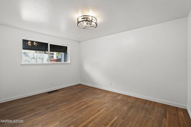 2260 W 7th Street, Reno, NV 89503