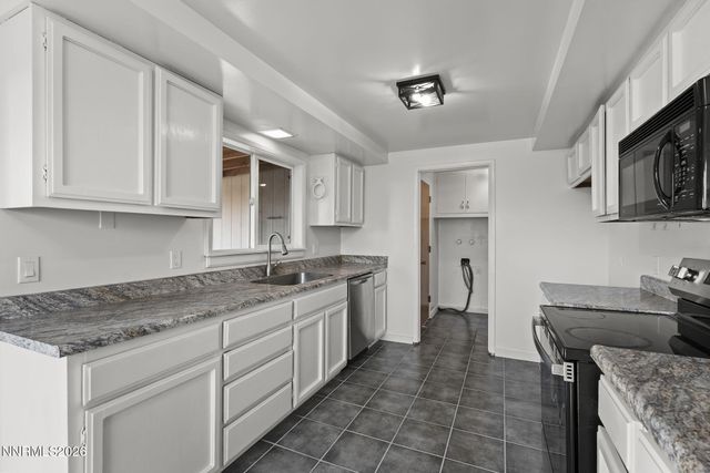 2260 W 7th Street, Reno, NV 89503